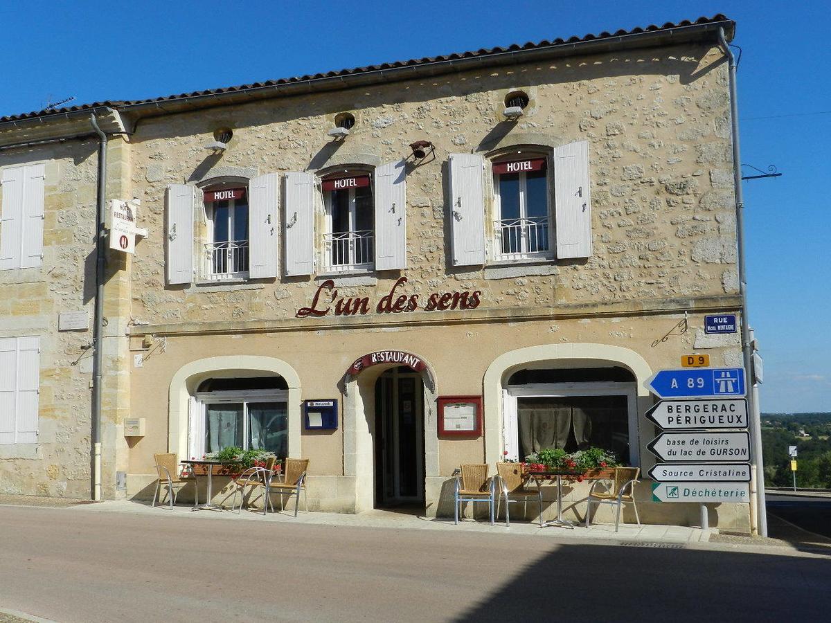L'Un Des Sens Hotel Villefranche-de-Lonchat Exterior photo
